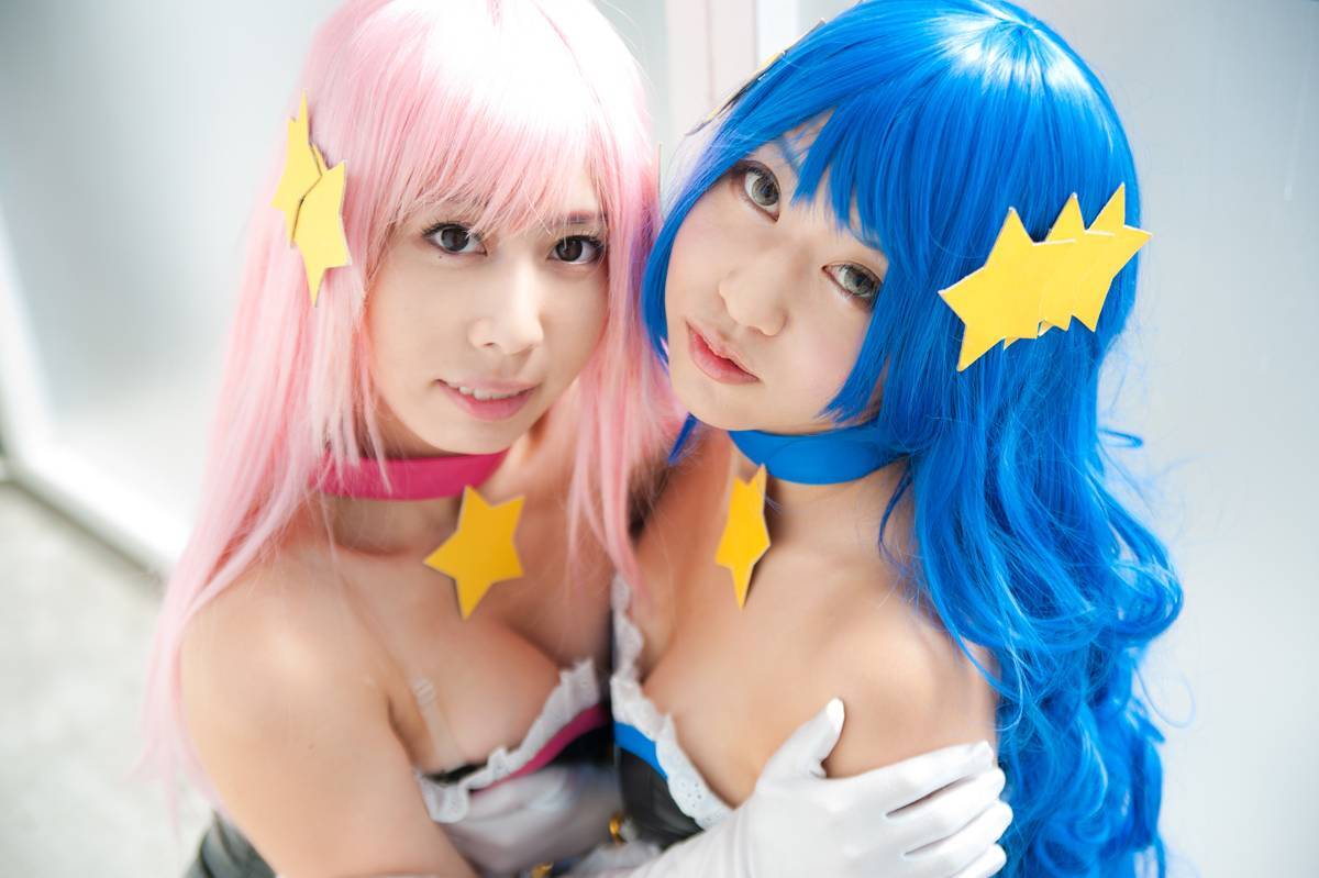 [Cosplay] 双姐妹性感cos制服写真